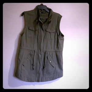 Green sleeveless vest